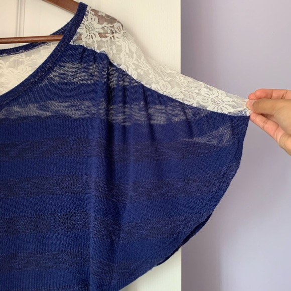 3 for $15 Love Culture Blue Top - Picture 3 of 5